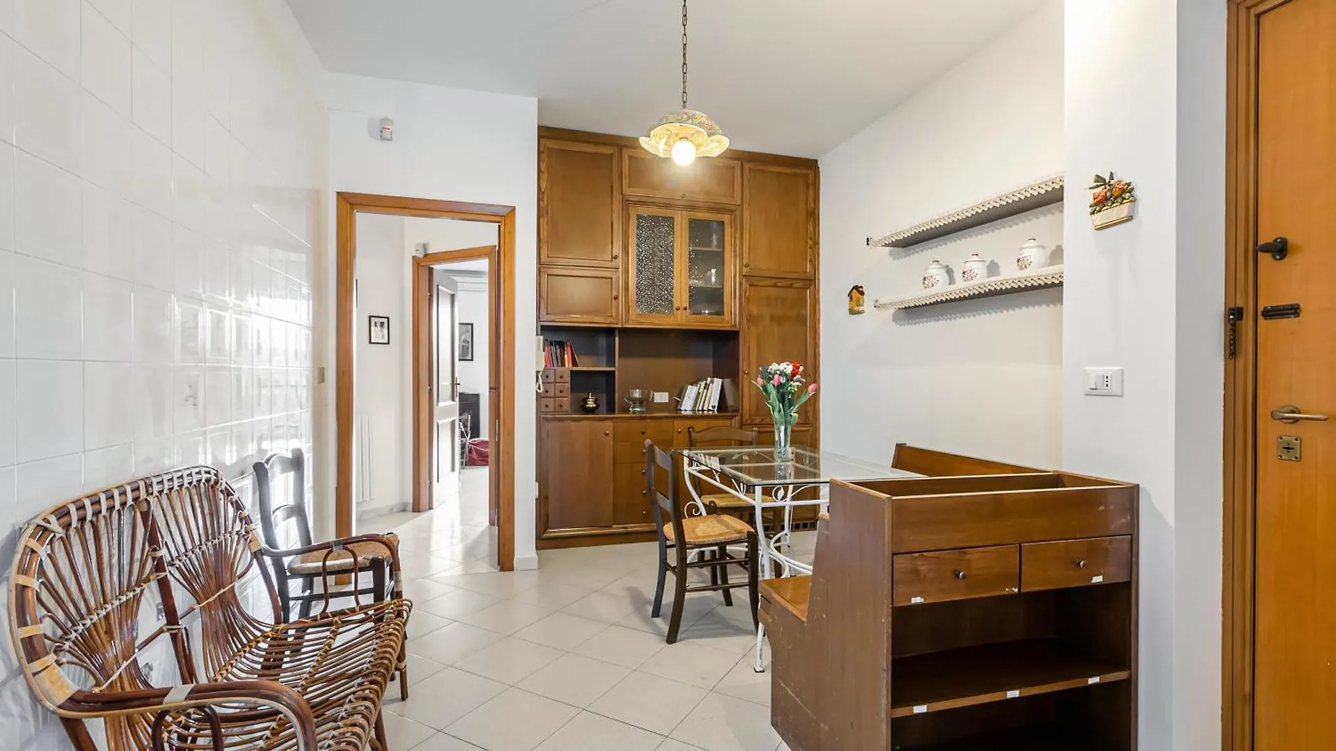 Palazzo Reale & Piazza Indipendenza Roomy Flat Palermo 0*,