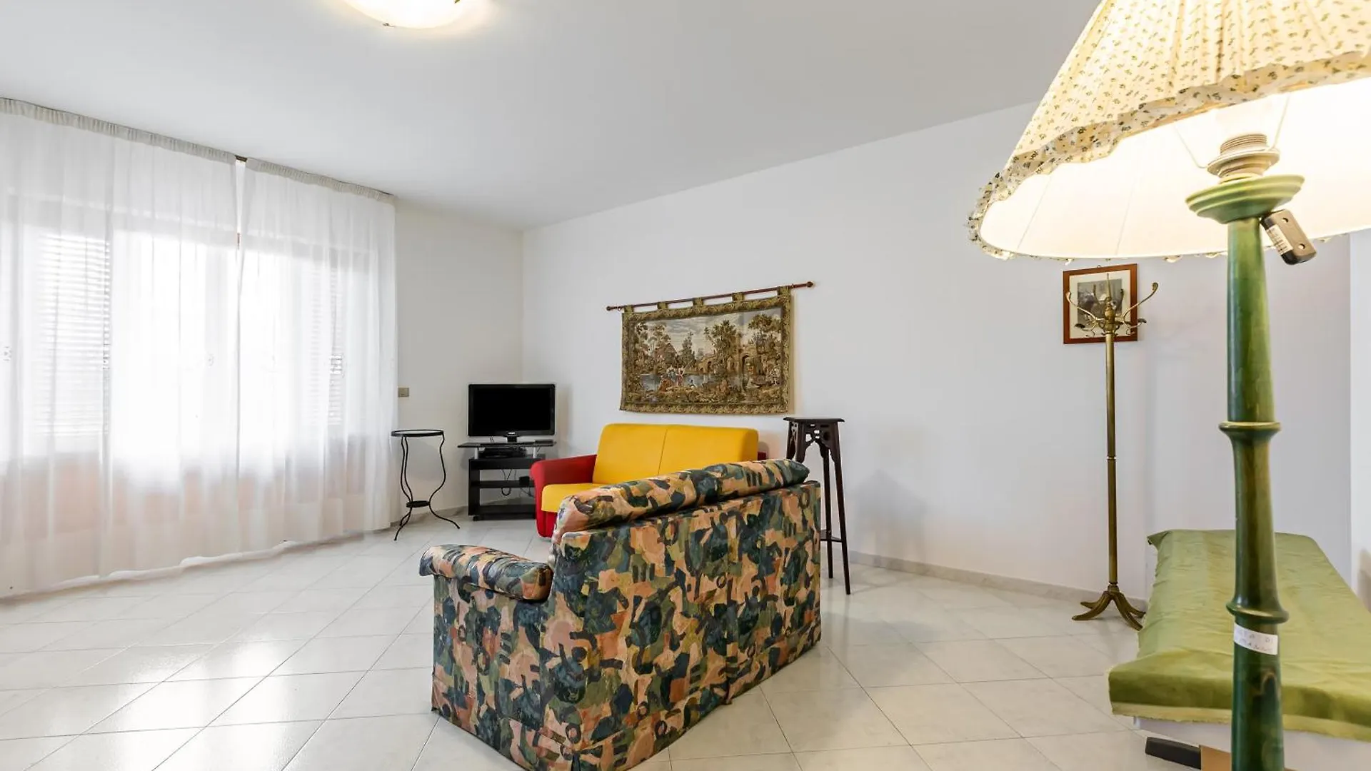 Palazzo Reale & Piazza Indipendenza Roomy Flat Palermo