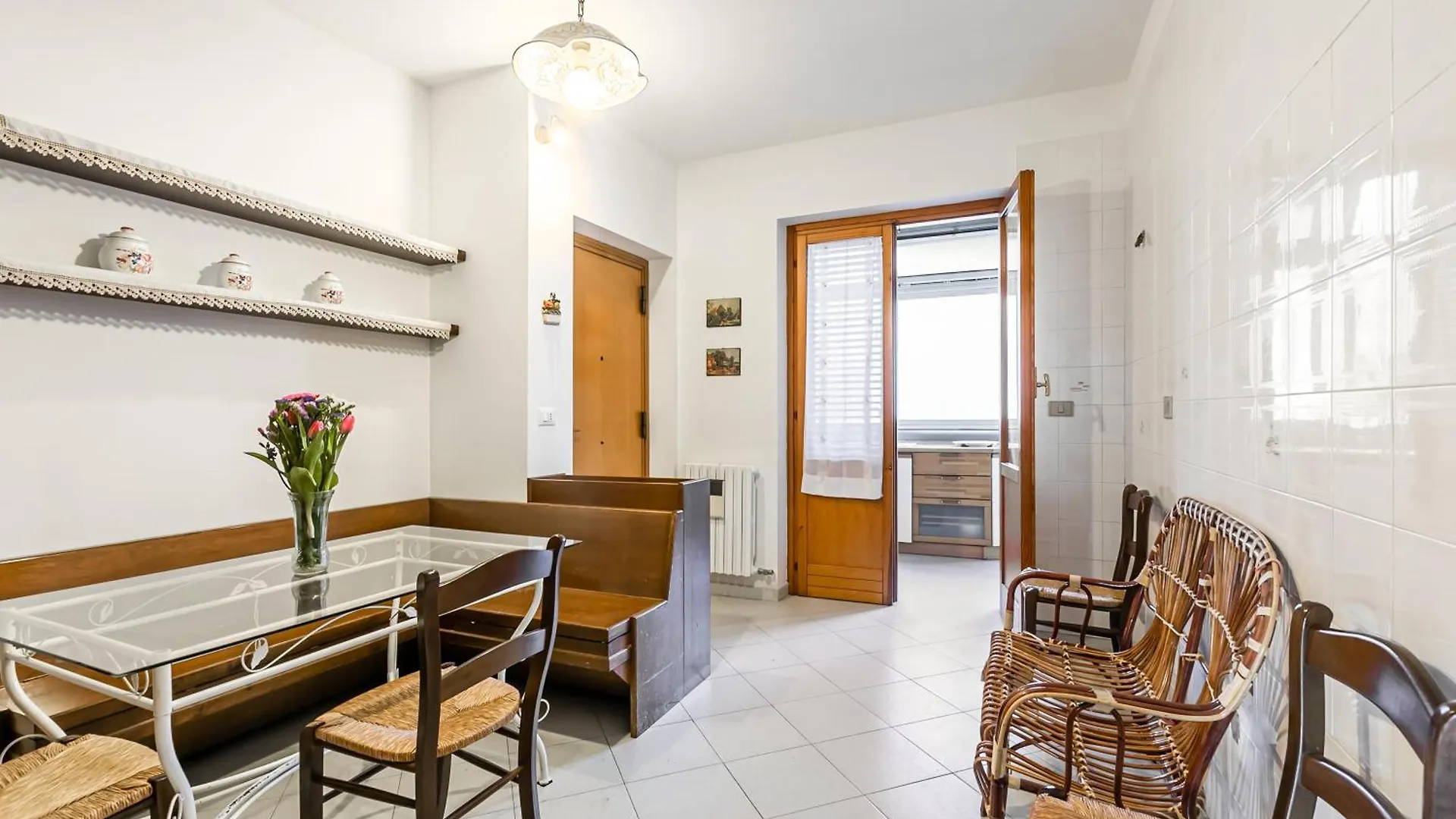 Apartment Palazzo Reale & Piazza Indipendenza Roomy Flat Palermo