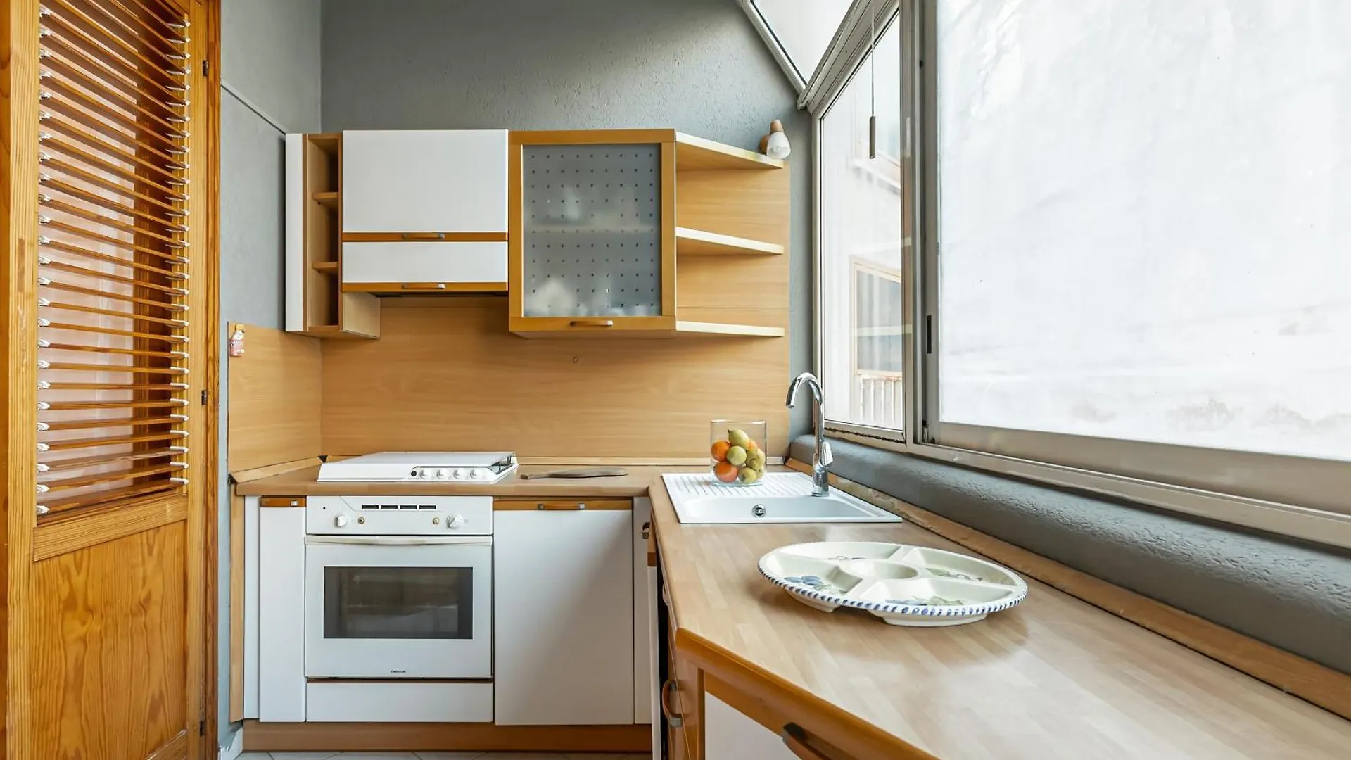 Palazzo Reale & Piazza Indipendenza Roomy Flat Palermo Italy