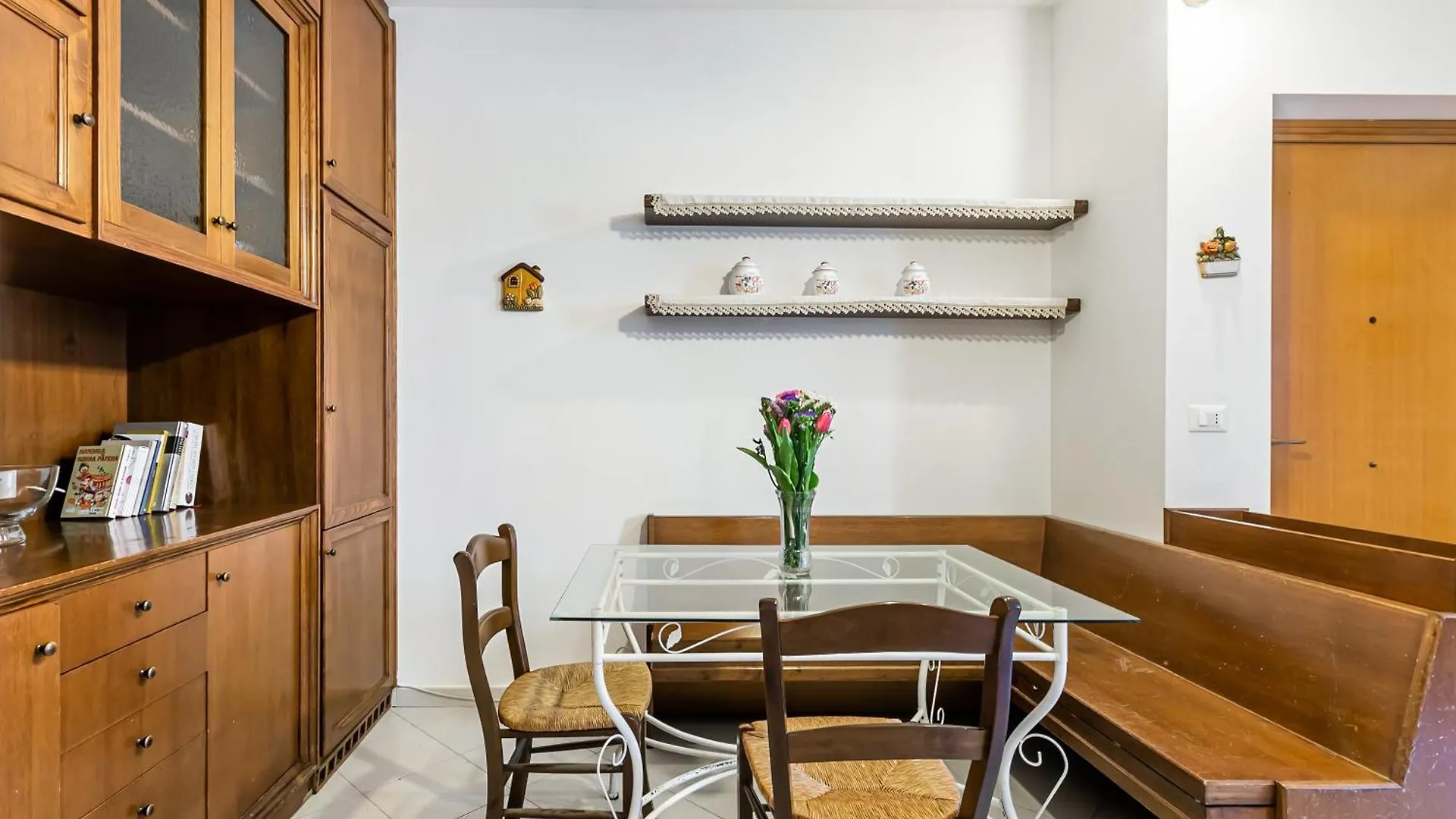 Palazzo Reale & Piazza Indipendenza Roomy Flat Palermo